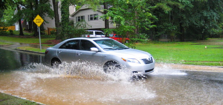 Tips For Driving Safe In the Rain