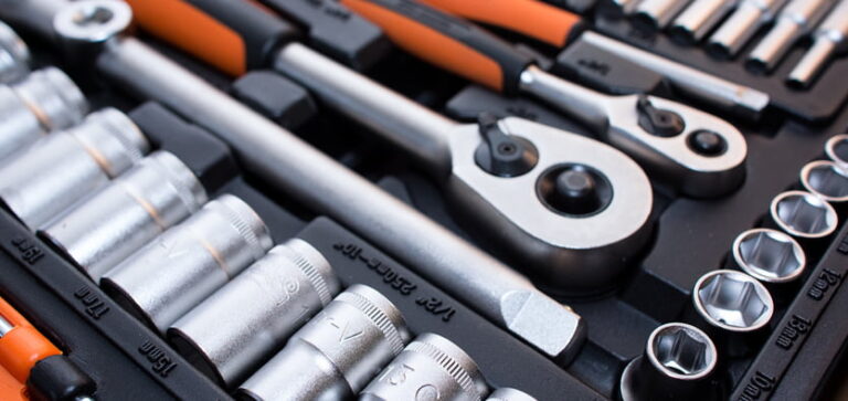 Essential Items You Should Keep In Your Car