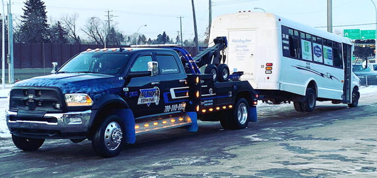 How Towing Professionals Ensure A Vehicle Recovery Success