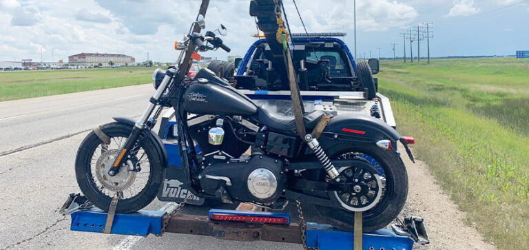 Which Towing Company To Call When You’re Stuck On The Road