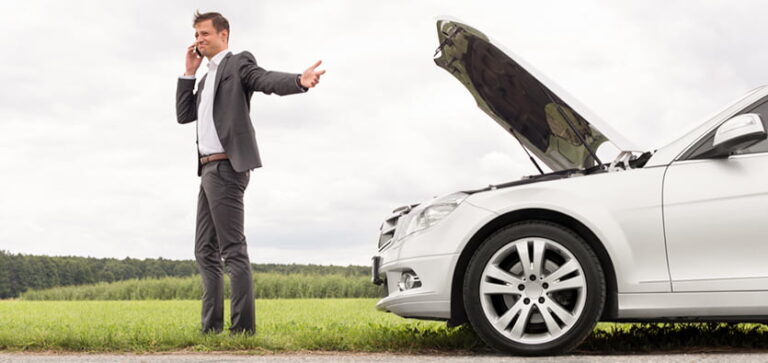 What You Should Never Do When Your Car Breaks Down