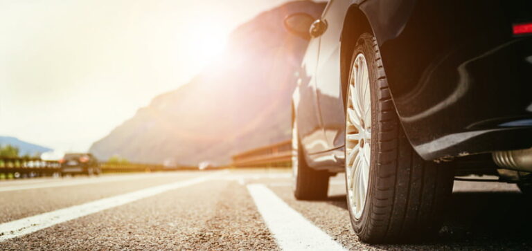 Tips To Remain Safe In Case Of A Vehicle Breakdown In Summer