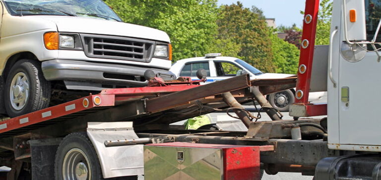 The Advantages Of Using Tilt Deck Towing Services For Your Heavy-Duty Vehicles