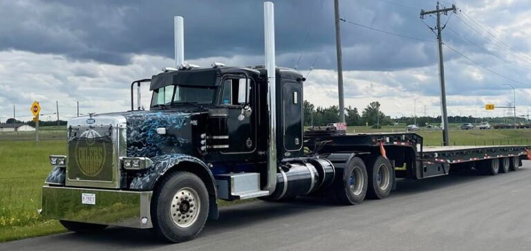 Flat-Deck Towing: Why It’s The Ideal Solution For Transporting Vehicles