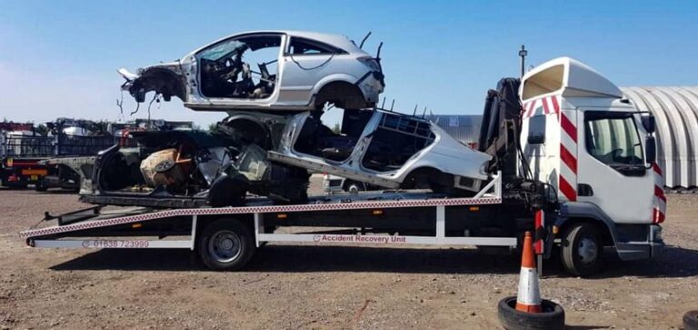 Choosing The Right Auto Scrap Removal Service: Key Considerations