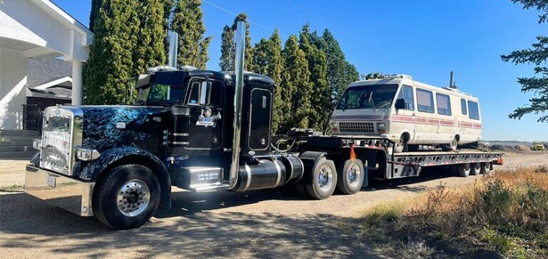 Towing Industry Innovations: What’s New In Tilt Deck And Flatbed Technology