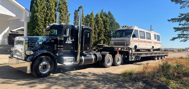 Specialty Vehicles And Flatbed Towing: Considerations And Solutions