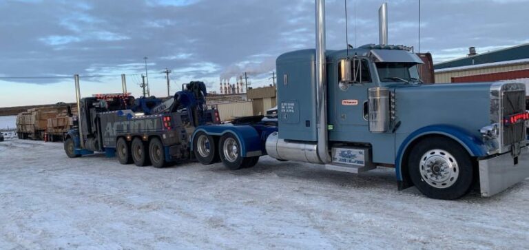 Why You Should Leave Heavy-Duty Towing To The Pros