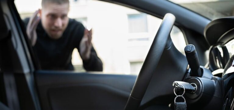 How To Choose The Right Car Lockout Service: Factors To Consider
