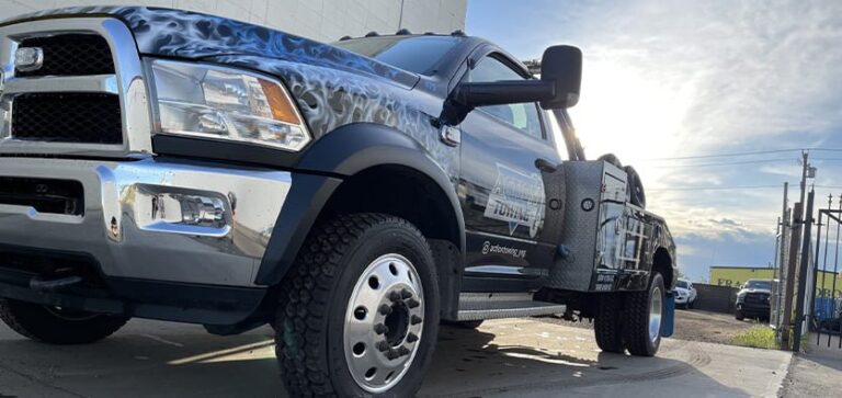 Why Edmonton Drivers Choose Local Towing Companies