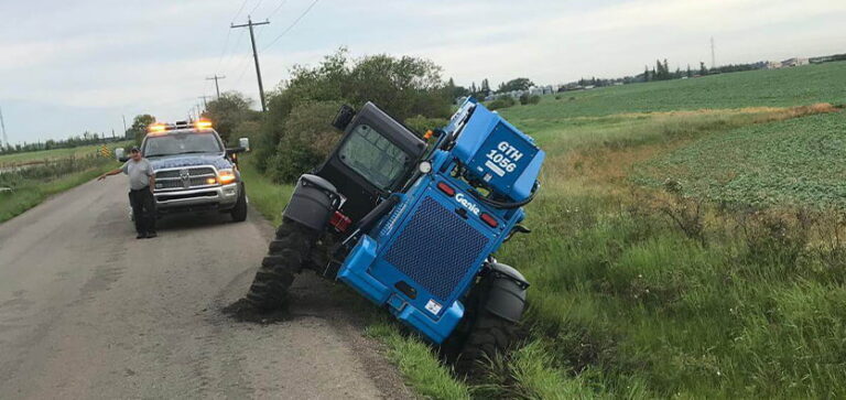 How Towing And Roadside Assistance Can Help During Emergencies
