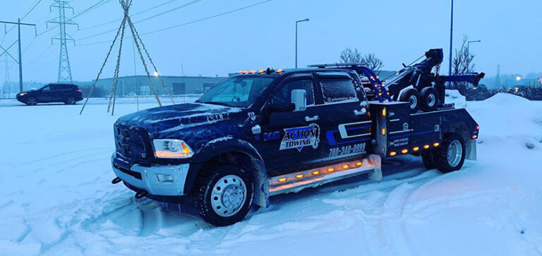 Winter Tire Safety: How Tow Truck Edmonton Operators Help Stranded Motorists