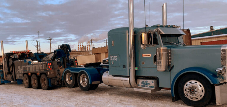 The Role Of Heavy-Duty Towing In Edmonton’s Construction And Oilfield Industries