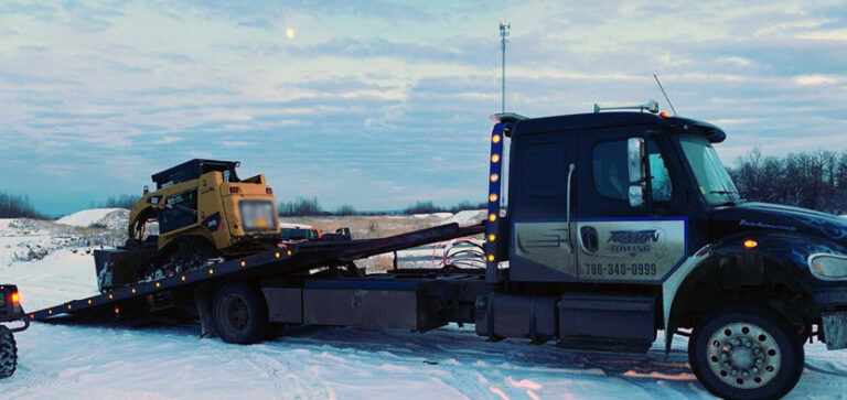 The Role of Heavy Equipment Towing in Emergency Construction Response