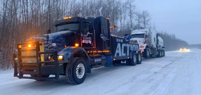 Managing Large Fleet Breakdowns in December: How Towing Services Respond Faster